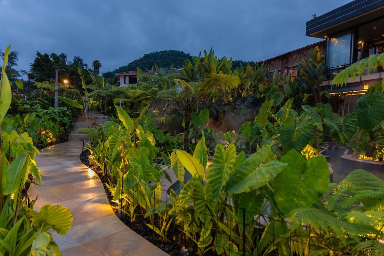 马尼萨莱斯 Termales El Otono酒店 外观 照片 The path to the beach