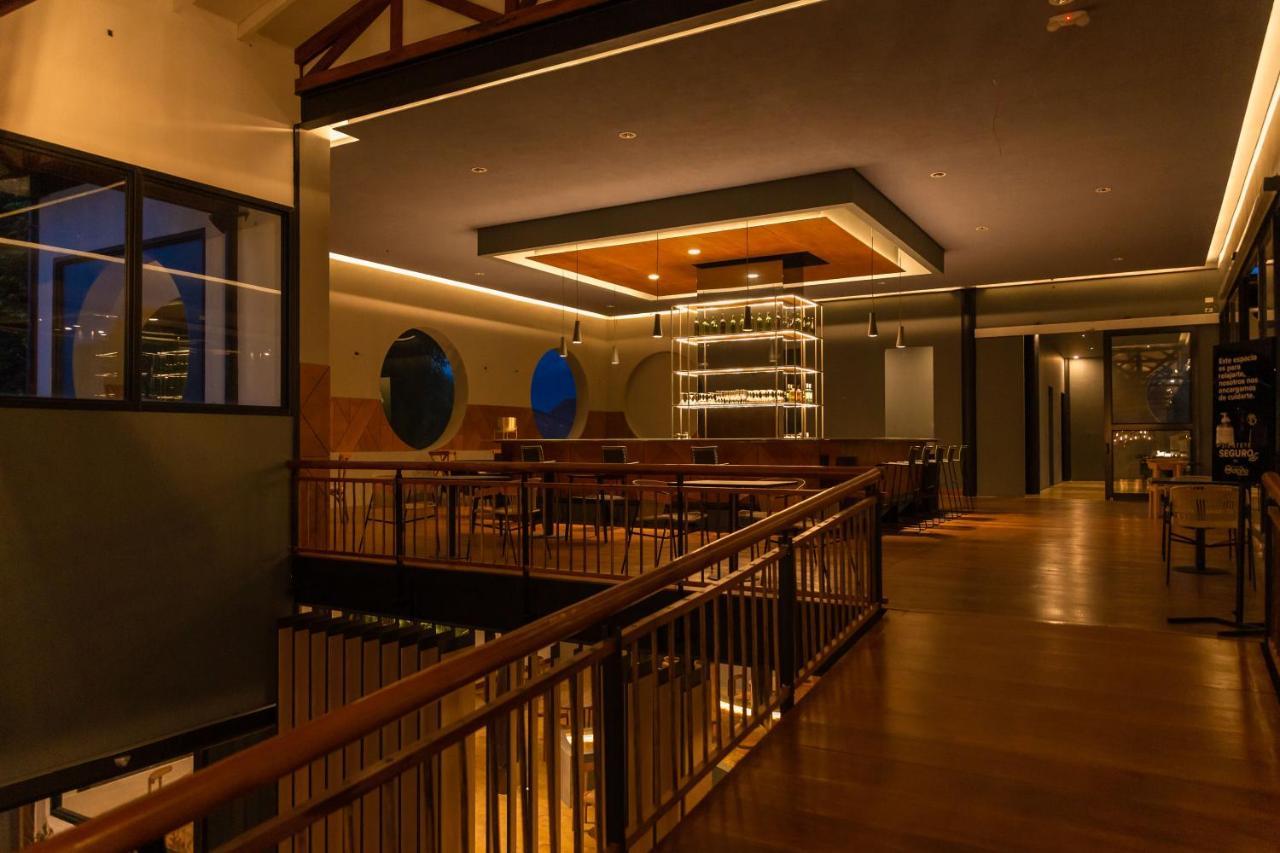 马尼萨莱斯 Termales El Otono酒店 外观 照片 The interior of the restaurant