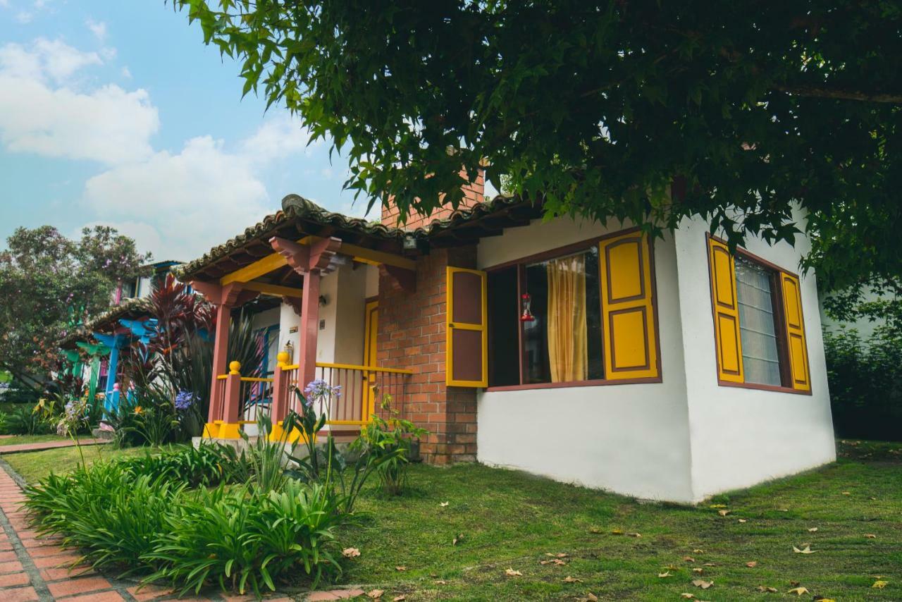 马尼萨莱斯 Termales El Otono酒店 外观 照片 The house of the writer in Bogotá